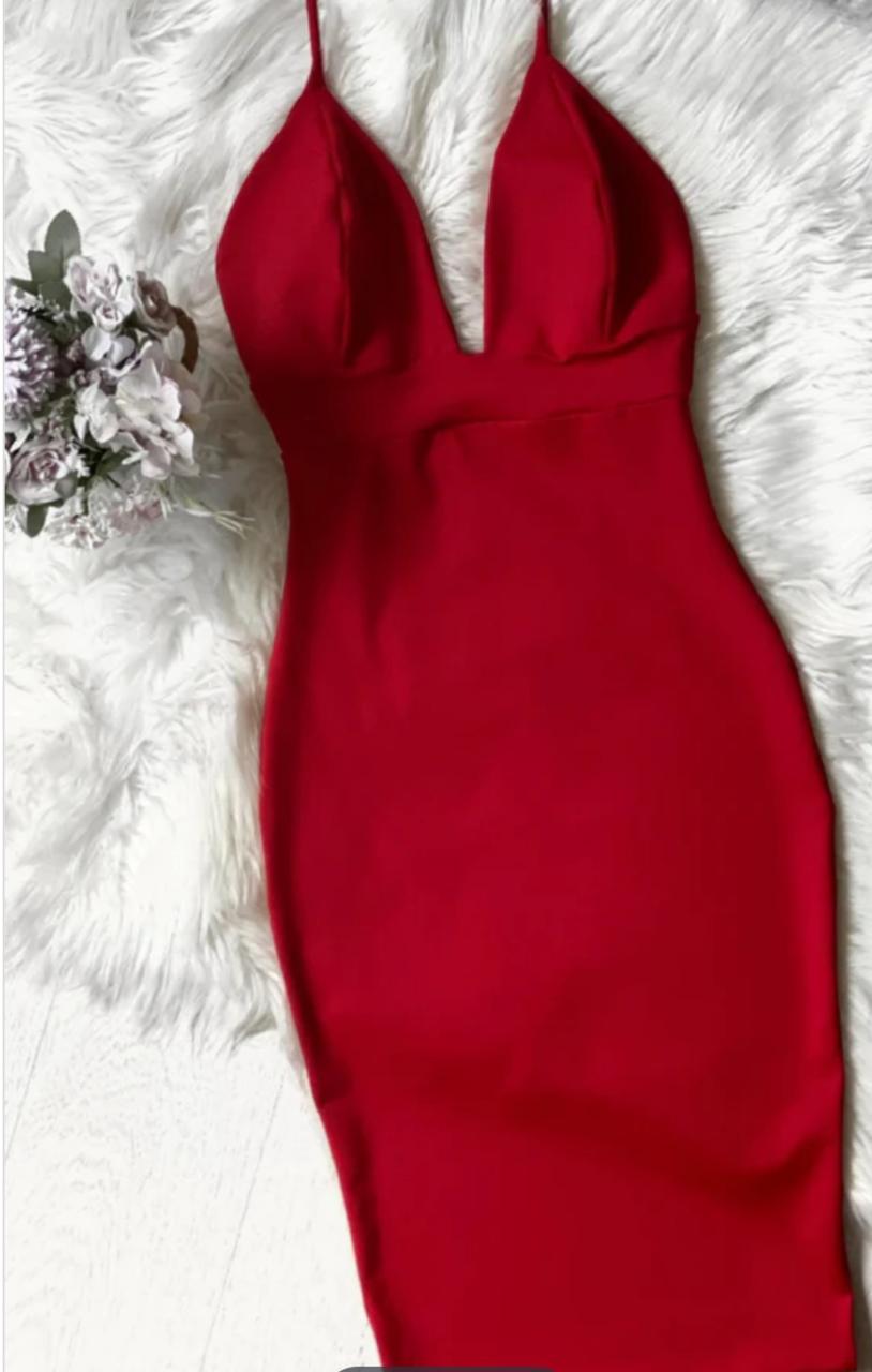 Vestido rojo sin tirantes con cuello en V Dyana